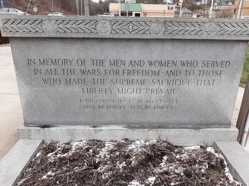 Cameron Veterans Memorial image. Click for full size.