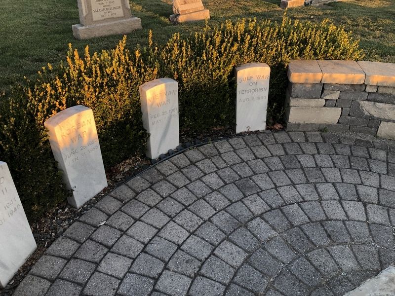 Veterans Memorial image. Click for full size.