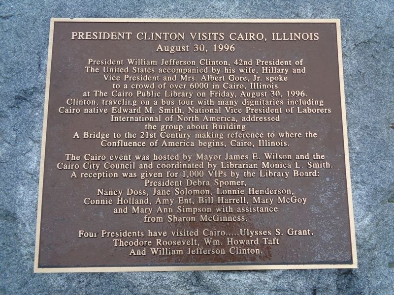 President Clinton Visits Cairo, Illinois Marker image. Click for full size.