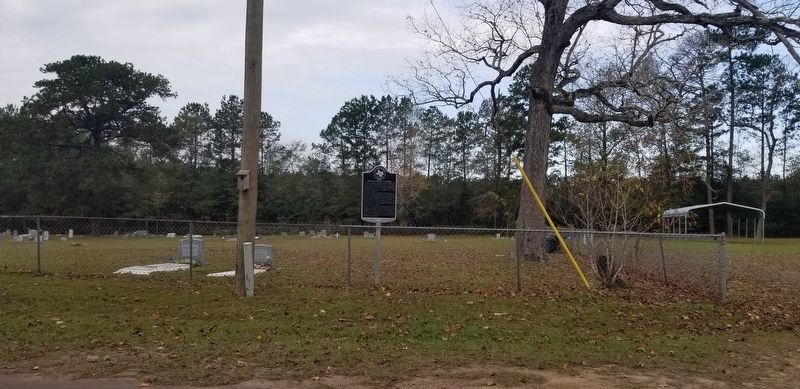 Moss Hill Community Cemetery and Marker image. Click for full size.