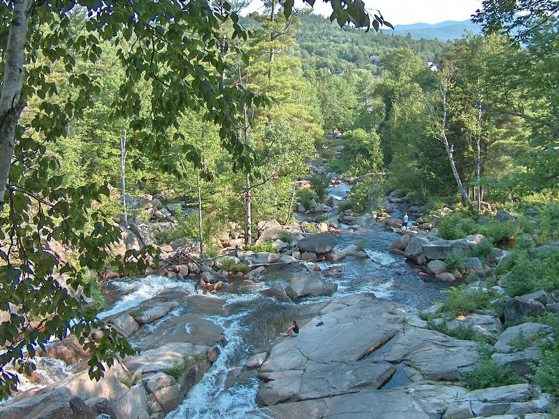 Jackson Falls (<i>just north of bridge</i>)</center> image. Click for full size.