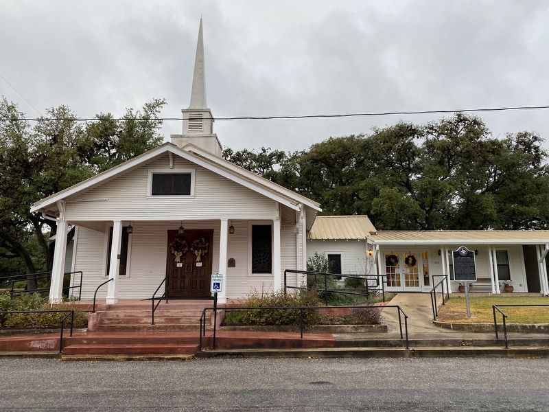 Leakey Methodist Church. Click for full size. Leakey Methodist Church image. Click for full size.