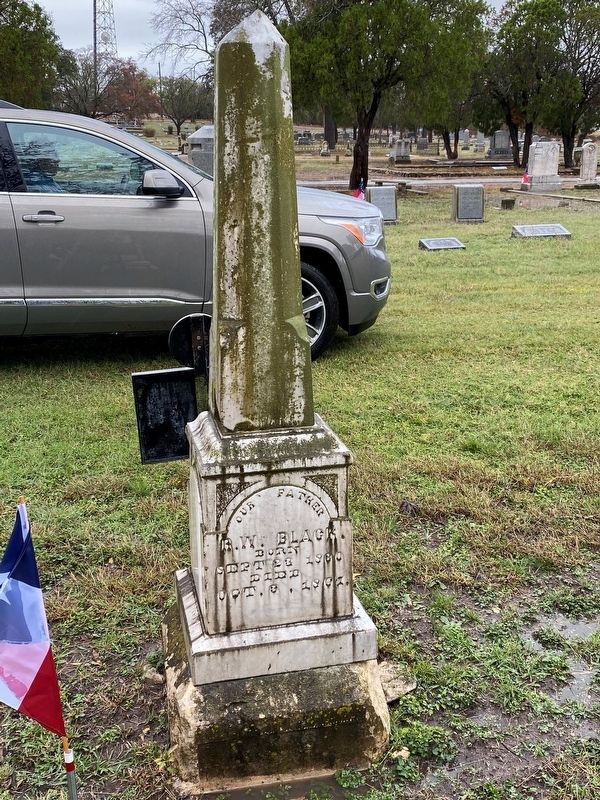 Reading Wood Black Grave Marker image. Click for full size.