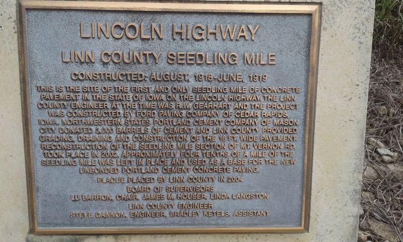 Linn County Seedling Mile Marker image. Click for full size.