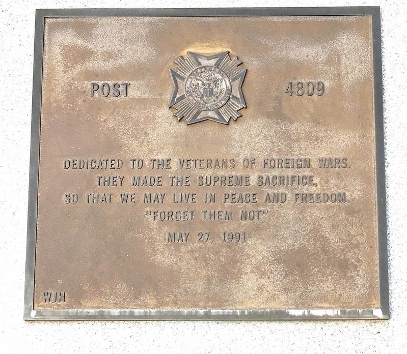 VFW Veterans Memorial image. Click for full size.