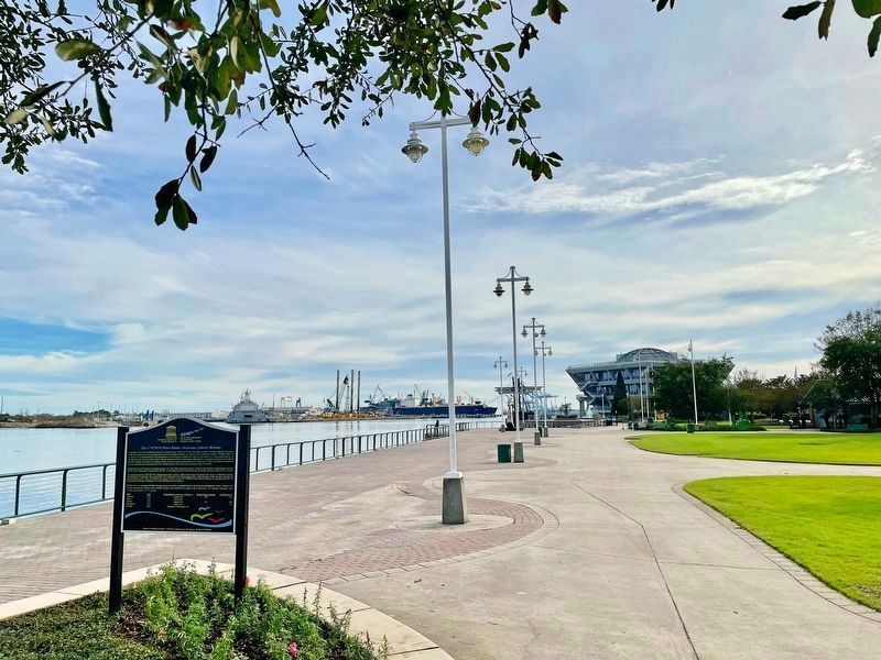 View from marker down the Mobile River towards Mobile Bay. image. Click for full size.