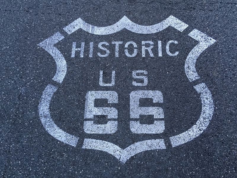 Fair Oaks Avenue - Historic Route 66 image. Click for full size.