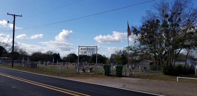 The view of the Riverside Cemetery and Marker from the road. image. Click for full size.