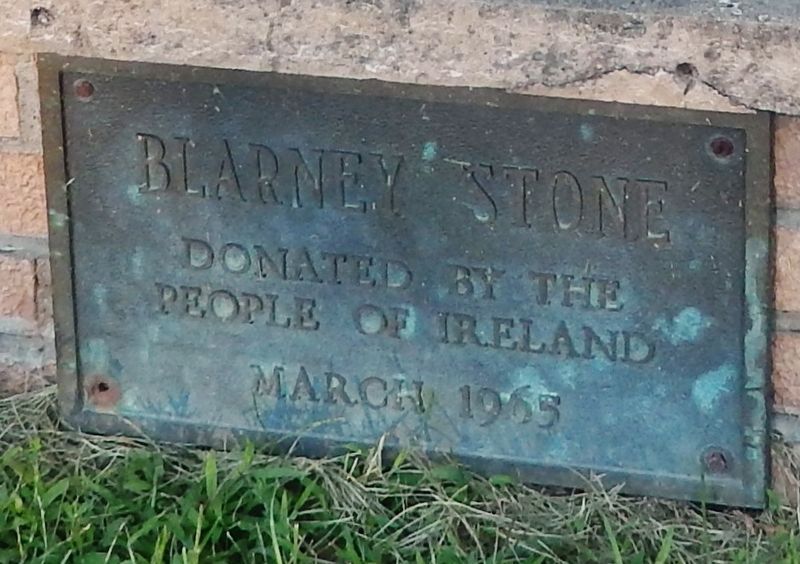 Blarney Stone plaque (<i>at bottom of monument</i>) image. Click for full size.