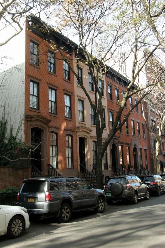 Masons' Row, 288-294 West 4th Street image. Click for full size.