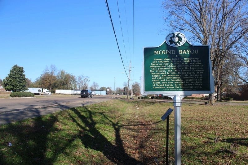 Mound Bayou Marker looking north on Edwards Avenue image. Click for full size.