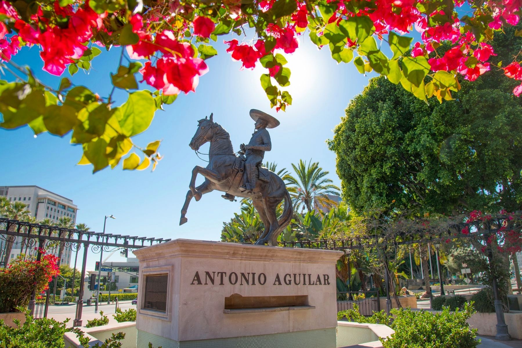 Antonio Aguilar Equestrian Statue image. Click for full size.