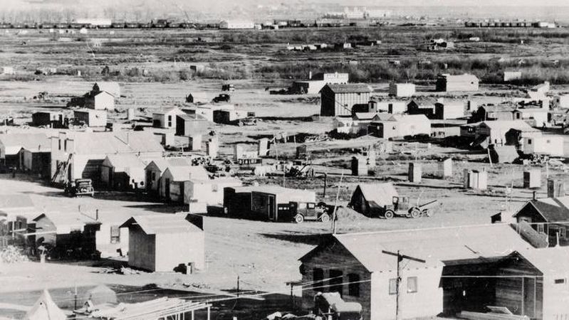Fort Peck boomtown image. Click for full size.
