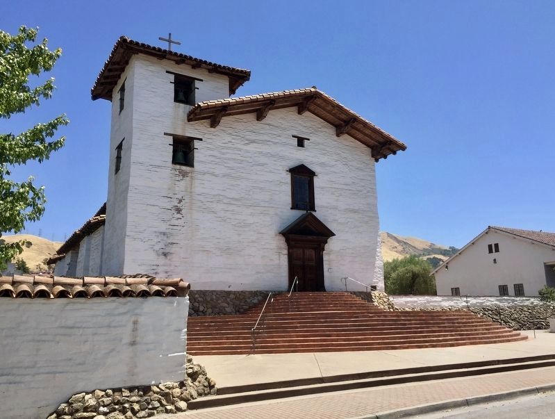 Mission San Jose Church image. Click for full size.