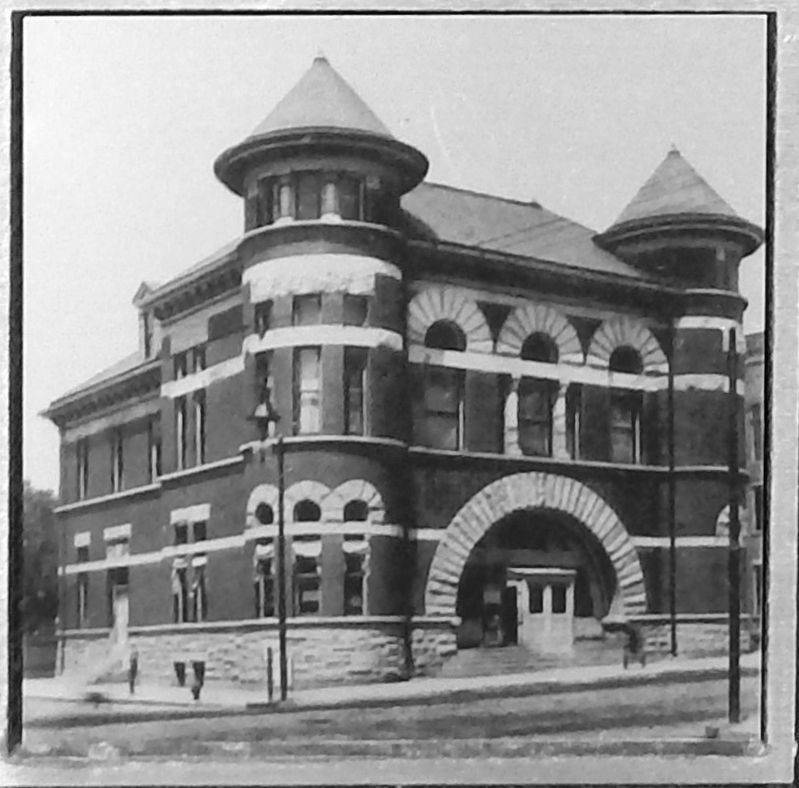 Marker detail: Fort Dodge 1896 Post Office image. Click for full size.