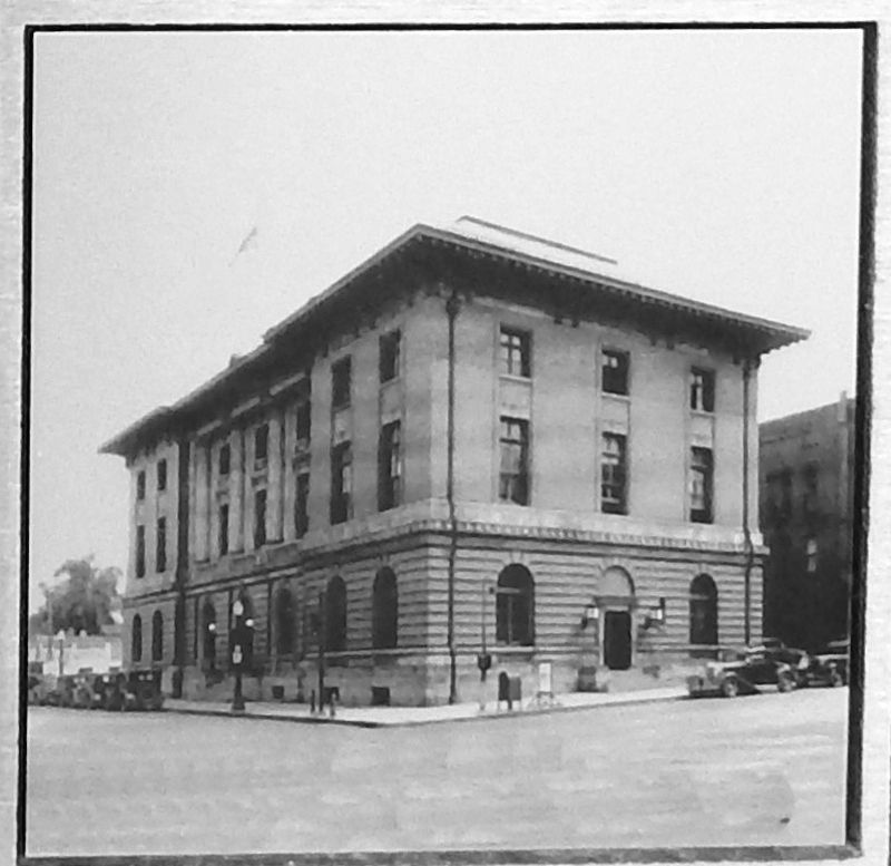 Marker detail: Fort Dodge 1908 Federal Building image. Click for full size.