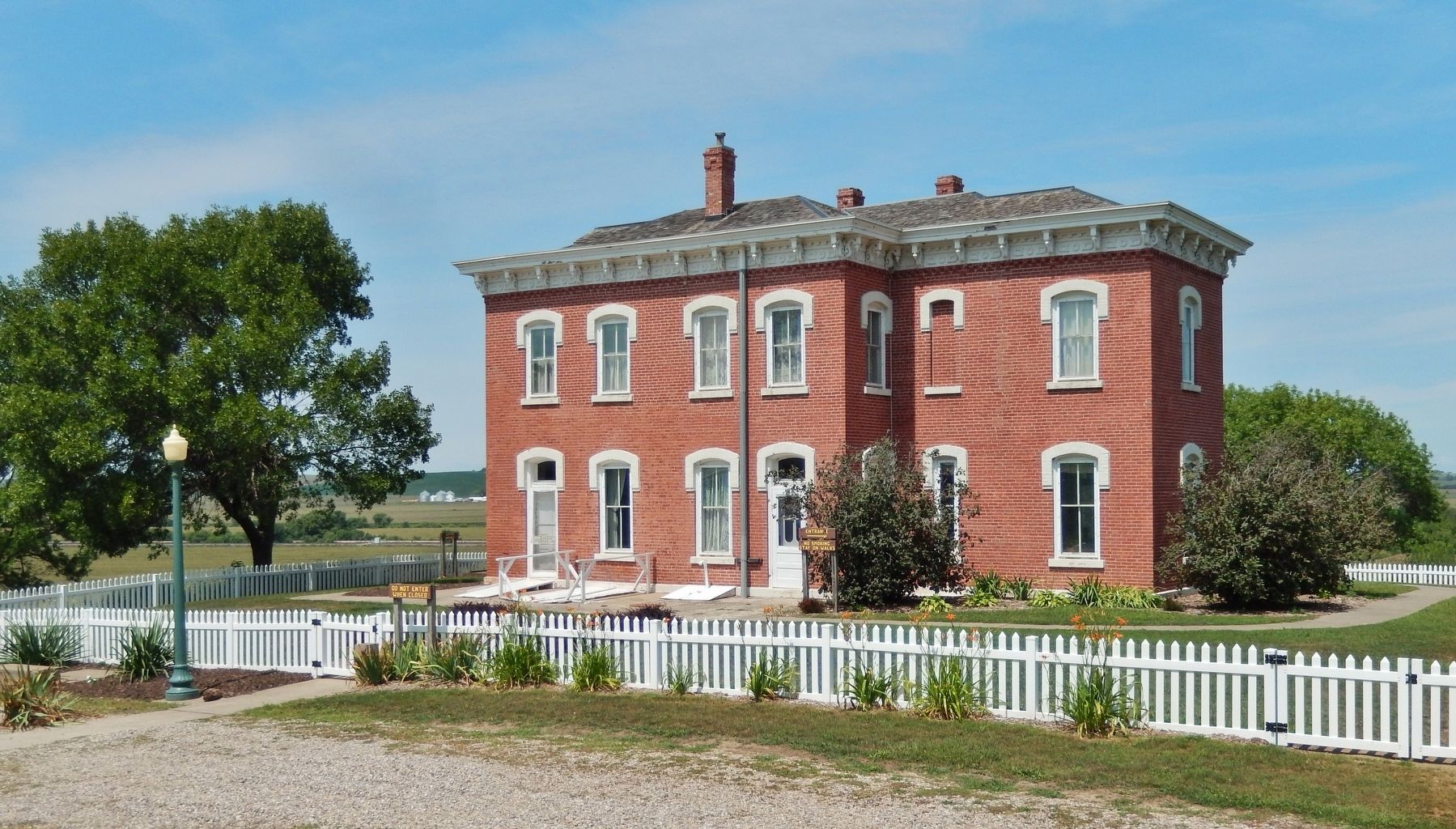 S. E. Dow House (<i>south elevation</i>) image. Click for full size.