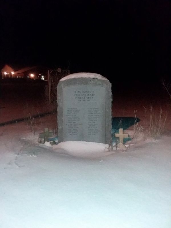 Beecher World War II Veterans Memorial image. Click for full size.