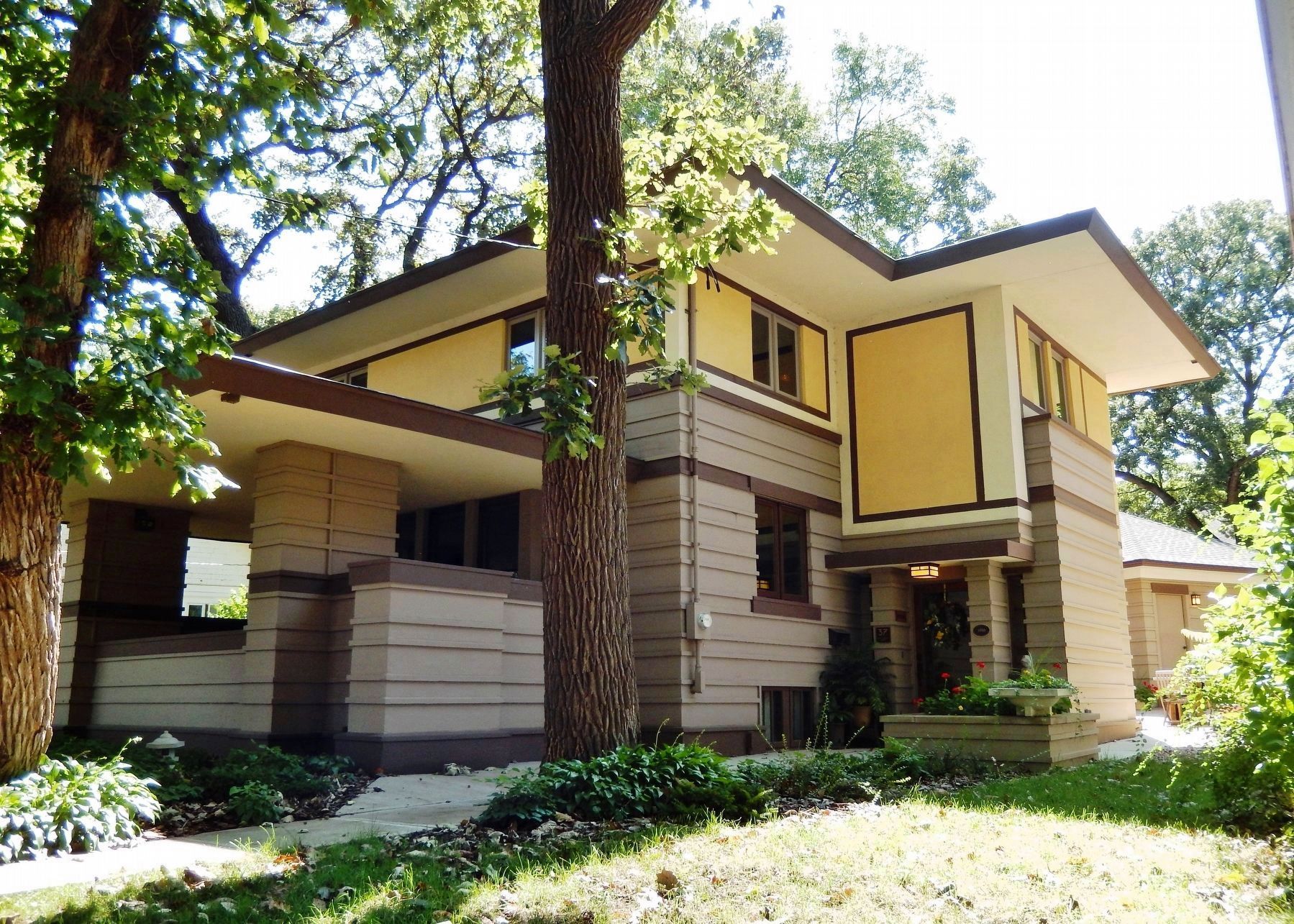 G. Curtis Yelland House (<i>north elevation</i>). Click for full size. G. Curtis Yelland House (<i>north elevation</i>) image. Click for full size.