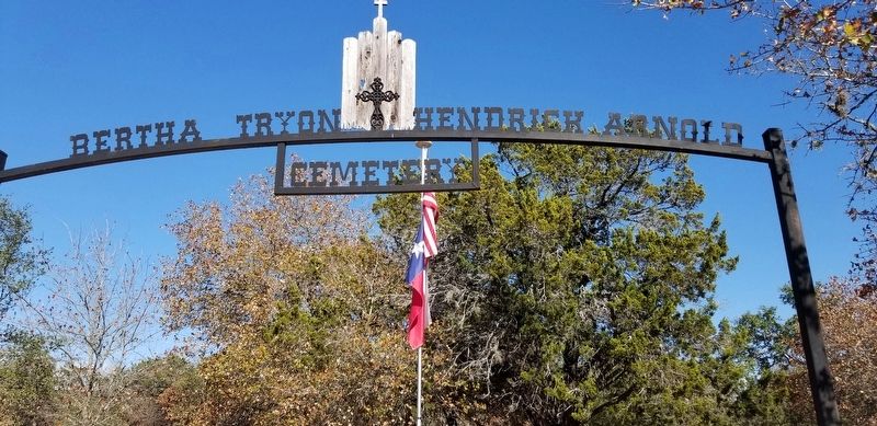 The front entrance to the Hendrick Arnold Cemetery image. Click for full size.
