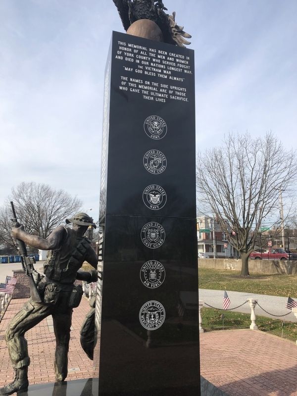 Vietnam Memorial image. Click for full size.