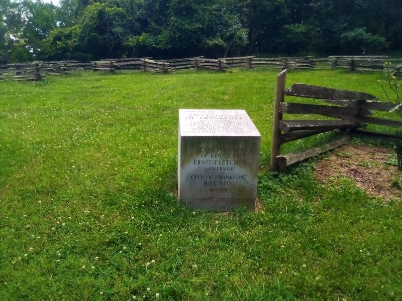 Here Lie The Remains of 250 Citizens Of Frankfort Marker image. Click for full size.