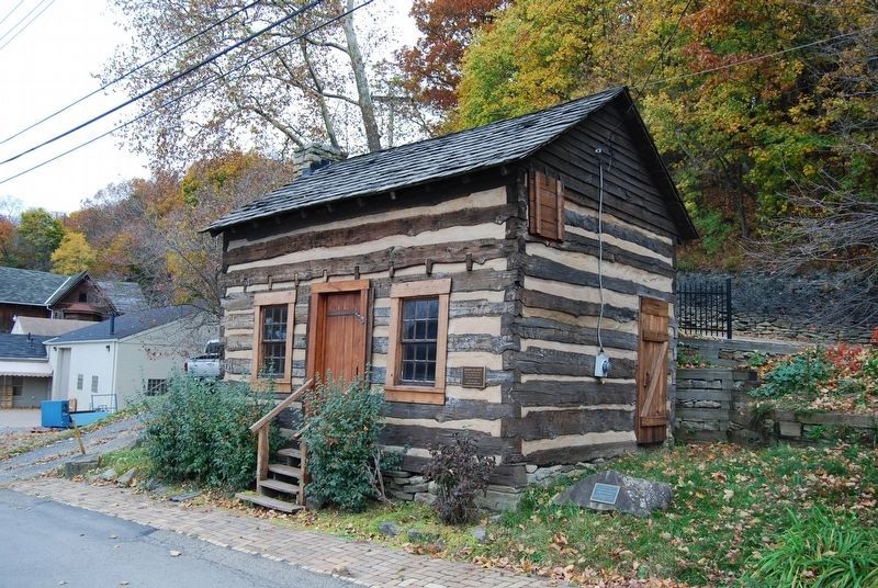 Dickson Log House image. Click for full size.