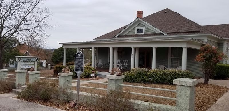 Kennedy-Peterson House and Marker. Click for full size. Kennedy-Peterson House and Marker image. Click for full size.