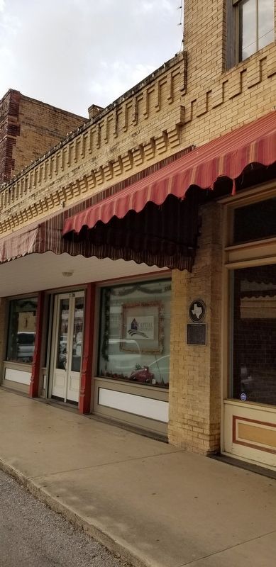 Leinweber Building and Marker. Click for full size. Leinweber Building and Marker image. Click for full size.