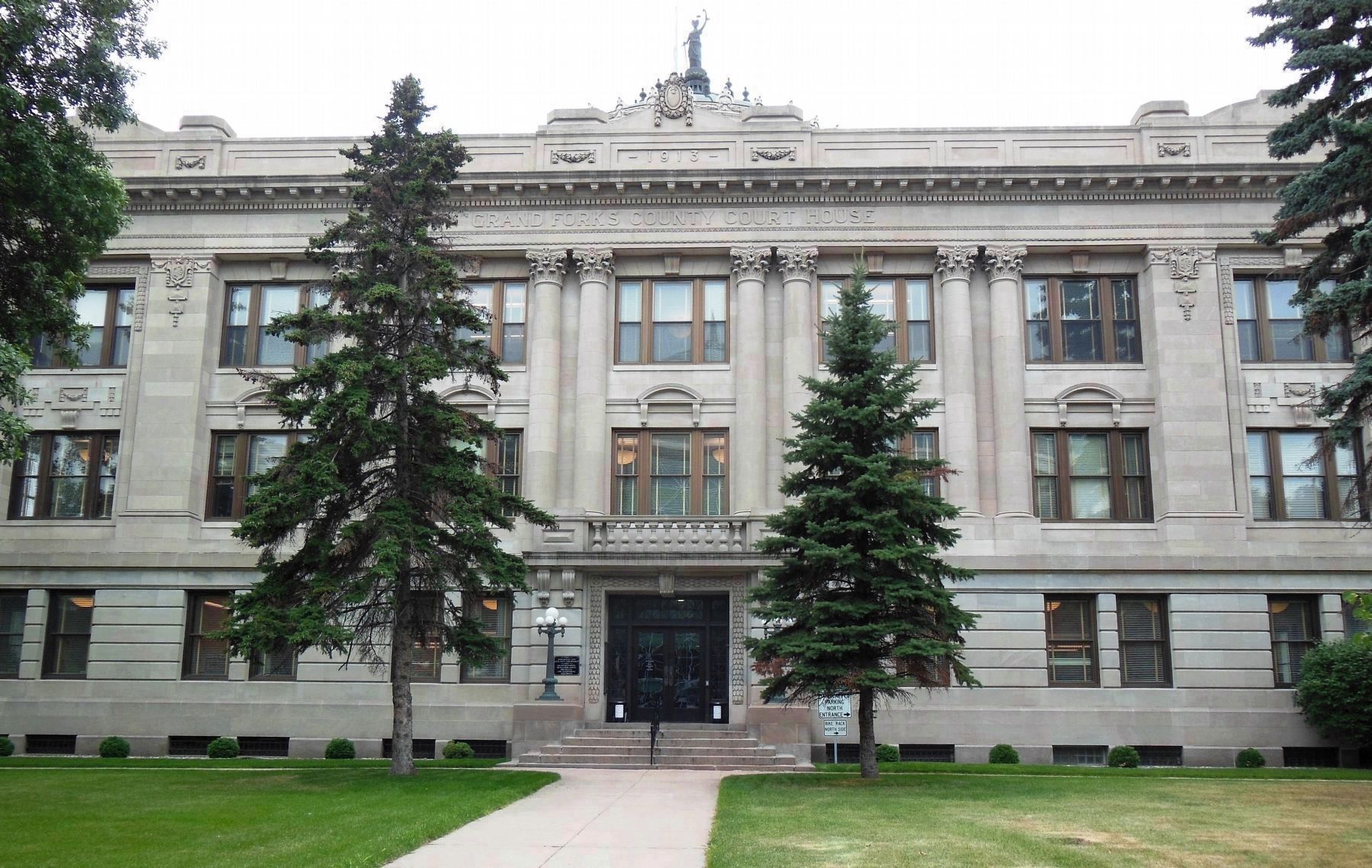 Grand Forks County Courthouse (<i>South 4th Street elevation</i>) image. Click for full size.