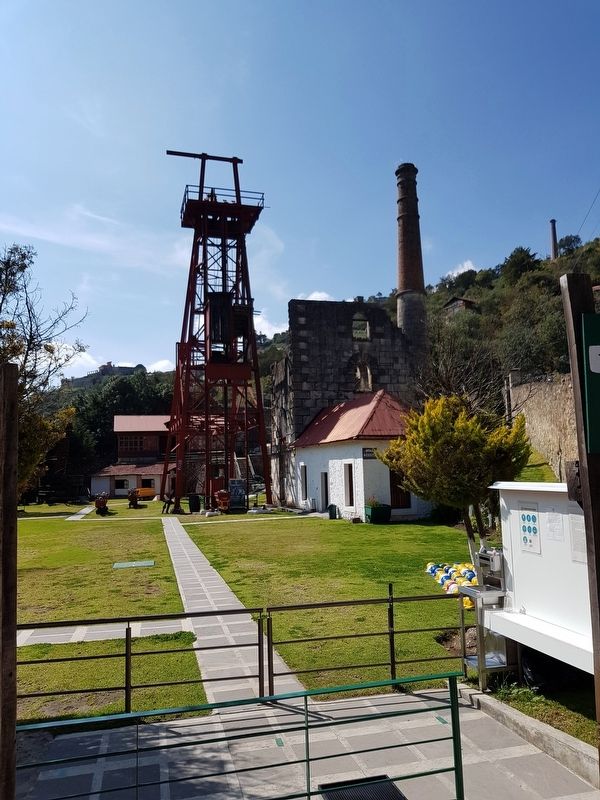 The Acosta Mine Elevator and Chimney image. Click for full size.
