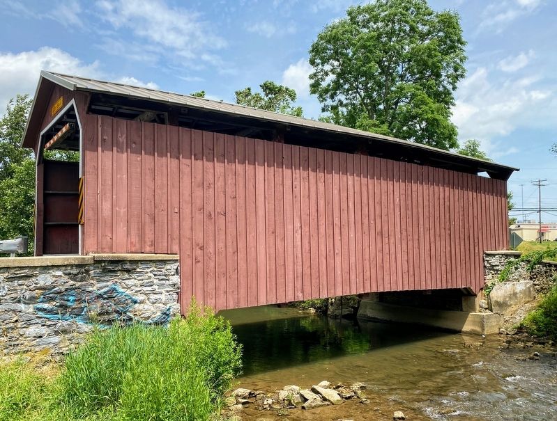 Side view of the Landis Mill Covered Bridge. image. Click for full size.