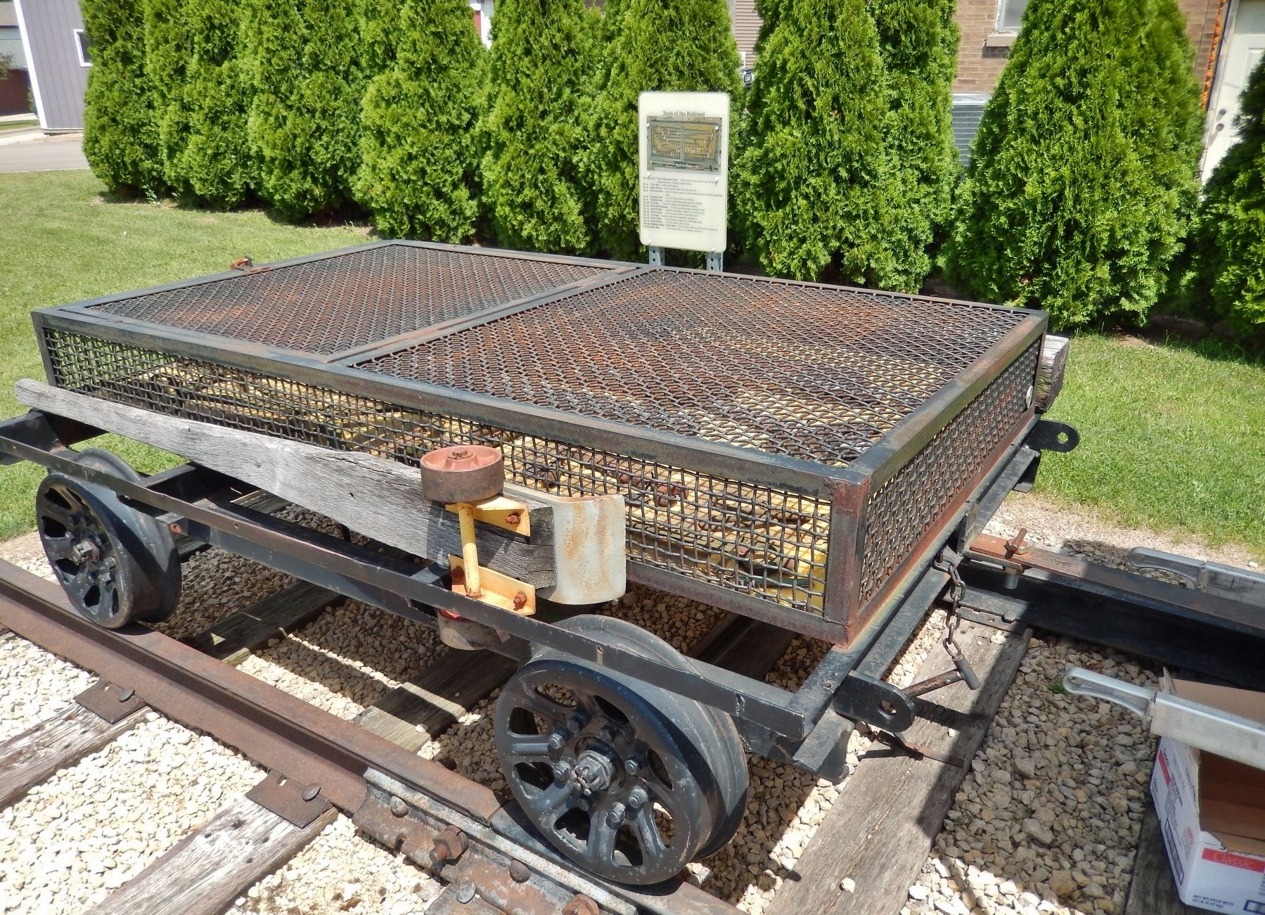 Railroad Tool Trailer image. Click for full size.