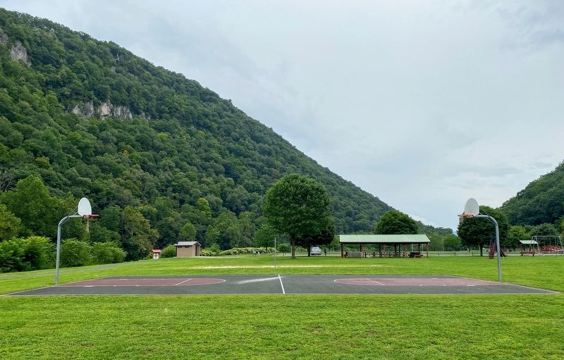 Petersburg Gap image. Click for full size.