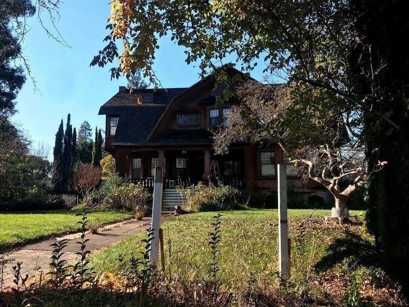 Comstock House Restoration Marker. Click for full size. Comstock House Restoration Marker image. Click for full size.