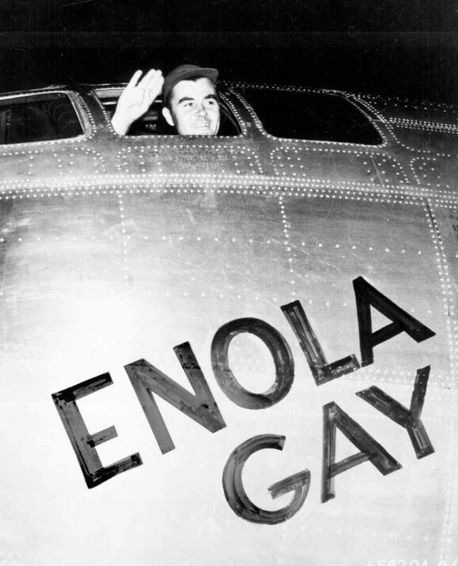 Col. Paul Tibbetts image. Click for full size.