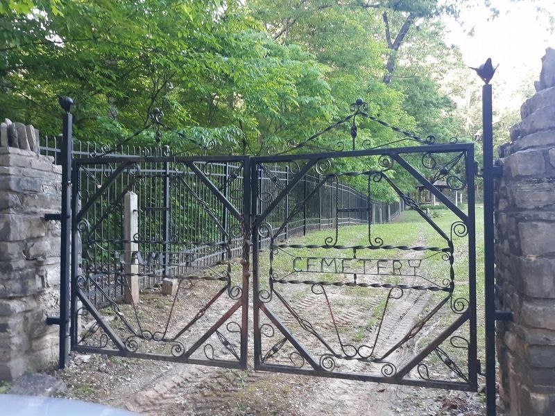 The Hamer Cemetery Entrance image. Click for full size.