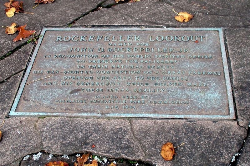 Rockefeller Lookout plaque image. Click for full size.