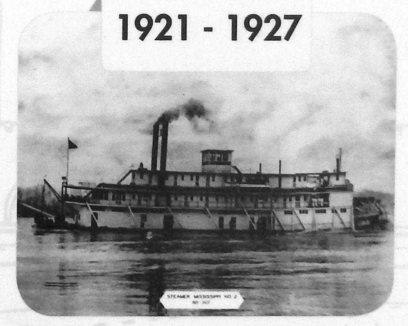 Marker detail: Steamer <i>Mississippi II</i> (1921-1927) image. Click for full size.