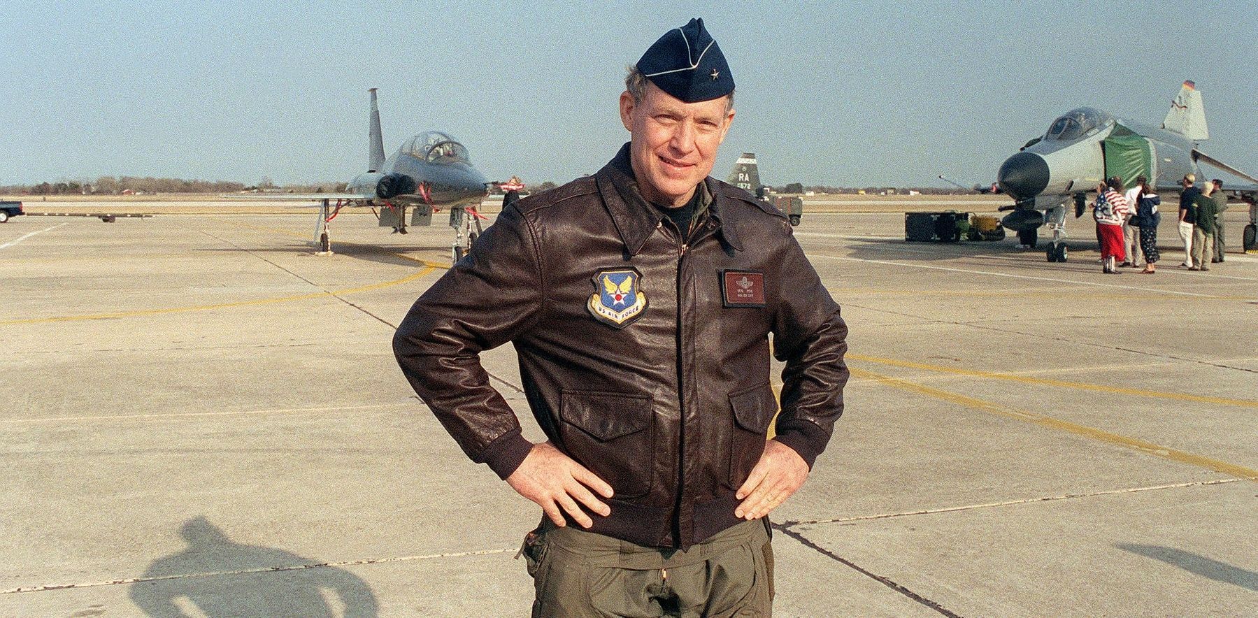 Brigadier General Steve Ritchie prior to his last career flight image. Click for full size.