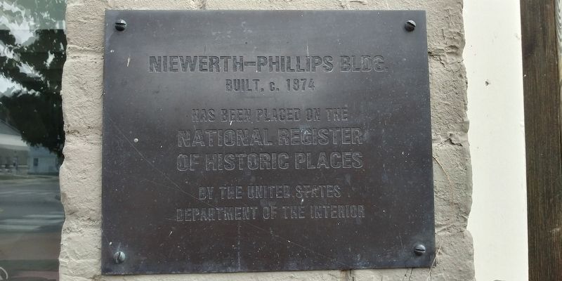 Fred Niewerth Building Marker image. Click for full size.