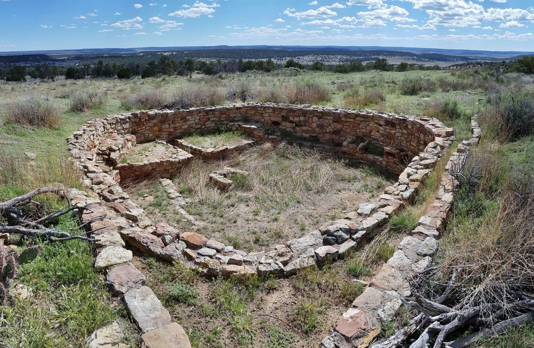Atsinna Circular Kiva image. Click for full size.