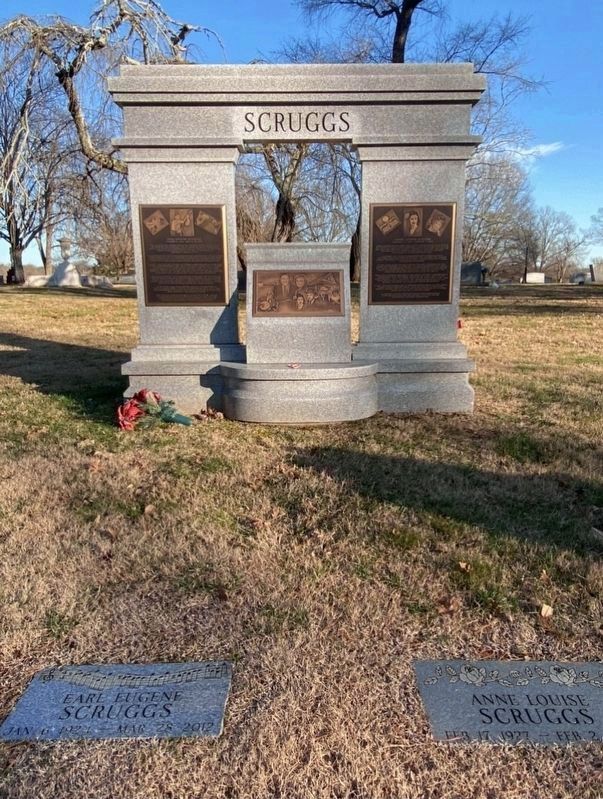 Earl and Louise Scruggs image. Click for full size.