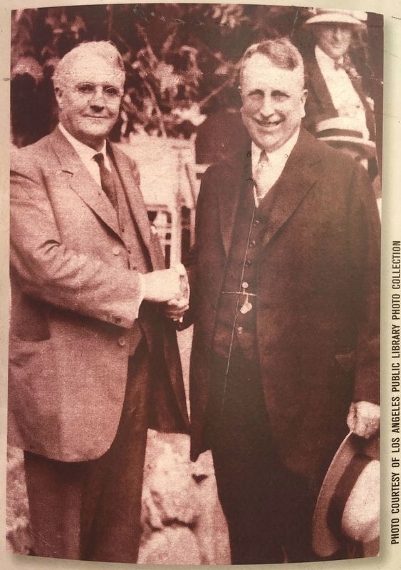 Harry Chandler and William Randolph Hearst image. Click for full size.