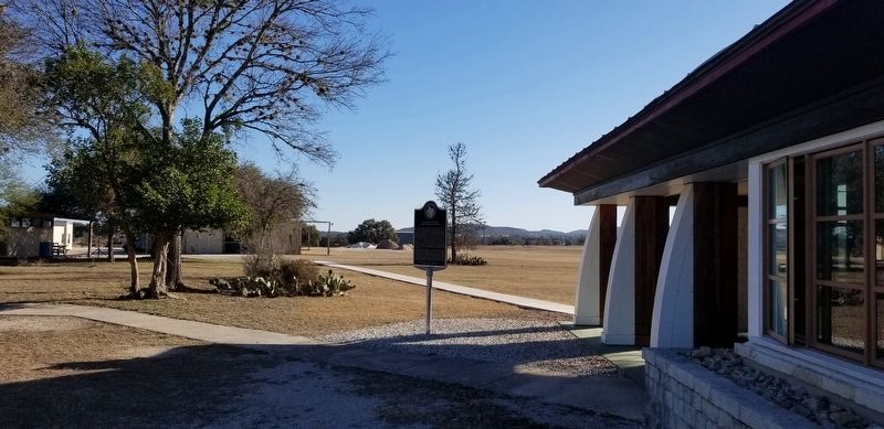 The marker next to the Pilots' Lounge image. Click for full size.