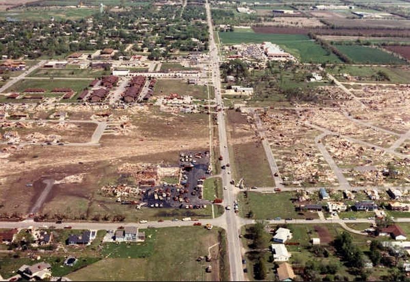 Andover KS 1991 tornado damage image. Click for full size.