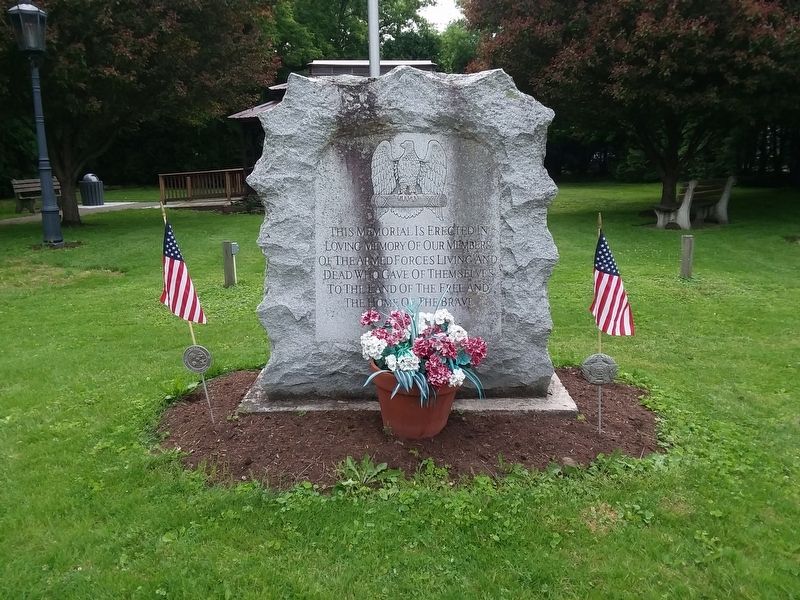 Tioga Veterans Memorial image. Click for full size.