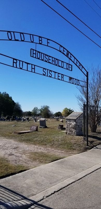 The entrance to the Old UBF Cemetery from Montana Street image. Click for full size.