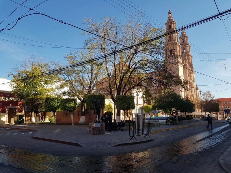 Francisco Primo Verdad y Ramos Marker with the Parish of Nuestra Señora de la Asunción in distance. Click for full size. Francisco Primo Verdad y Ramos Marker with the Parish of Nuestra Señora de la Asunción in distance image. Click for full size.