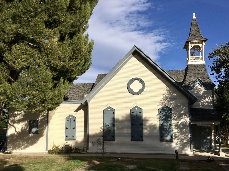 Chatsworth Community Church. Click for full size. Chatsworth Community Church image. Click for full size.